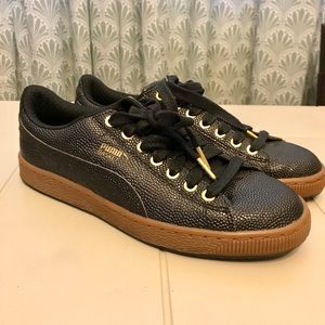 EUC PUMA Limited Edition shoes